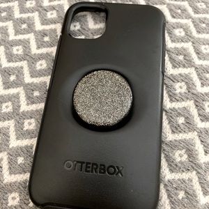 iPhone 11 Pro Max Otterbox Symmetry Case